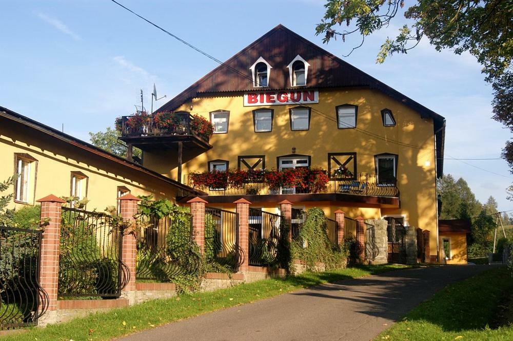 Dom Goscinny Biegun Walbrzych Exterior photo